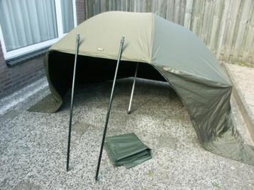 Fox Brolly beschikbaar voor biedingen