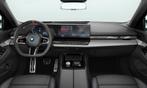 BMW i5 M60 xDrive 84 kWh | M Sportpakket Pro | Equipment Pac, Auto's, BMW, Automaat, 2270 kg, Zwart, Lichtsensor