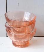 3 Roze Schaaltjes roze persglas art deco frans vintage, Ophalen of Verzenden