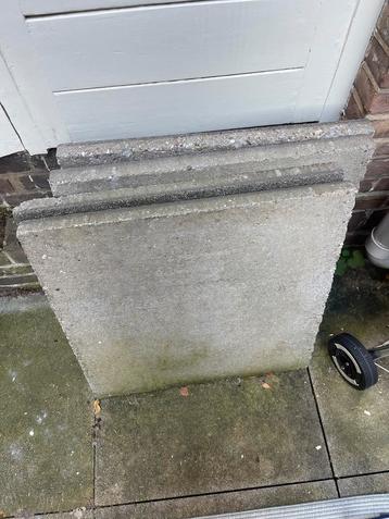 4 Betonnen Terrastegels - Gratis Afhalen Rotterdam beschikbaar voor biedingen