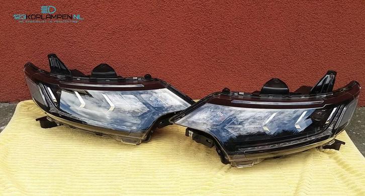Mitsubishi Outlander facelift Full LED koplamp koplampen, Auto-onderdelen, Verlichting, Mitsubishi, Gebruikt, Ophalen