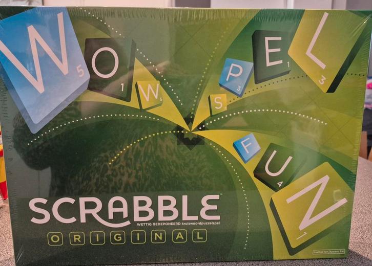 Scrabble, gezelschapsspel.  NOG NIEUW, Hobby en Vrije tijd, Gezelschapsspellen | Bordspellen, Nieuw, Ophalen of Verzenden