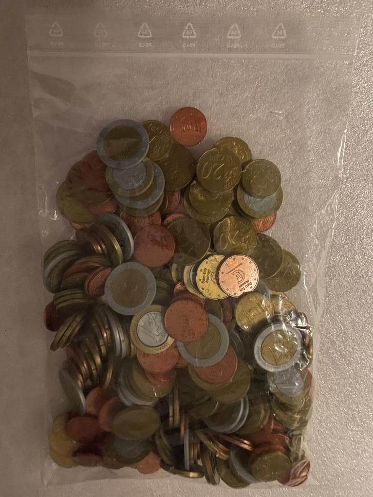 Leermiddel: Euro's, imitatie munten, ware grootte 273st, Kinderen en Baby's, Speelgoed | Educatief en Creatief, Nieuw, Rekenen