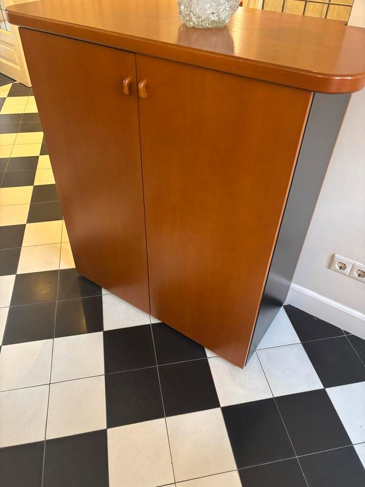 Mooie kast met blad - 90x111x43 cm, Huis en Inrichting, Kasten | Overige, Zo goed als nieuw, Ophalen