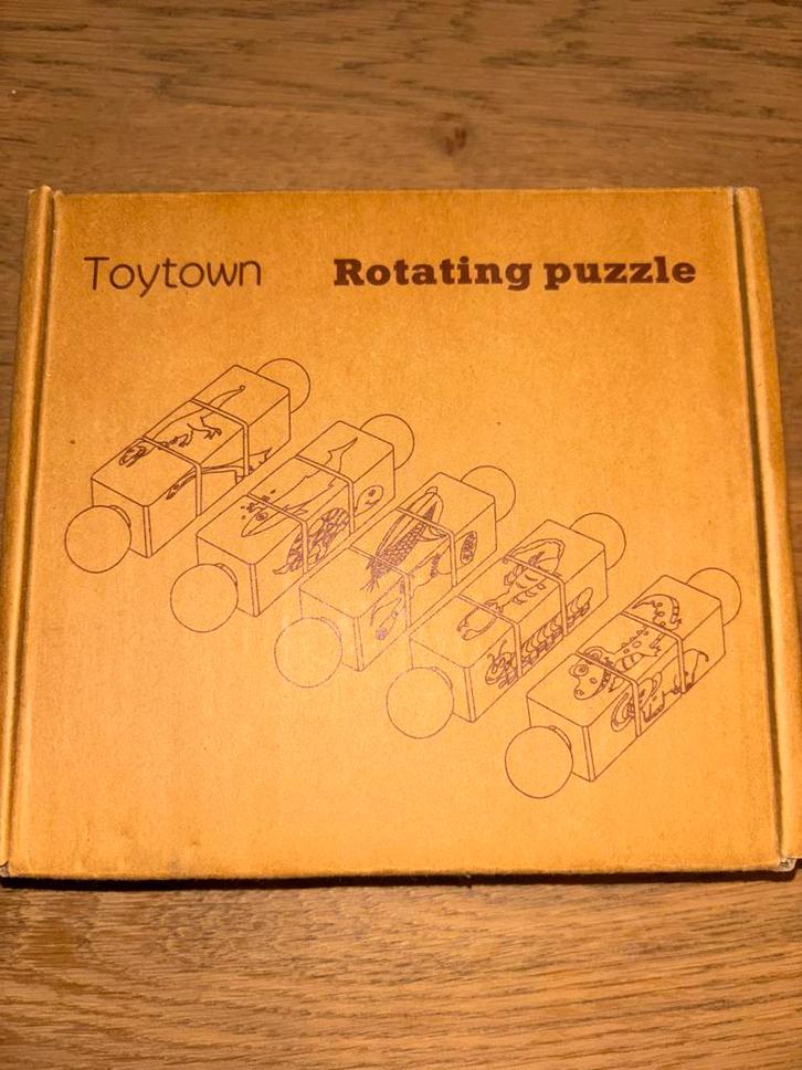 Toytown Roterende Puzzel, Kinderen en Baby's, Speelgoed | Houten speelgoed, Nieuw, Overige typen, Ophalen of Verzenden