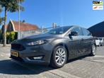 Ford Focus 1.5 Titanium | Zeer nette auto | navigatie | clim, Stof, 4 cilinders, Bedrijf, Handgeschakeld