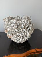 Vaas object, Huis en Inrichting, Ophalen of Verzenden, Zo goed als nieuw, Wit, Minder dan 50 cm
