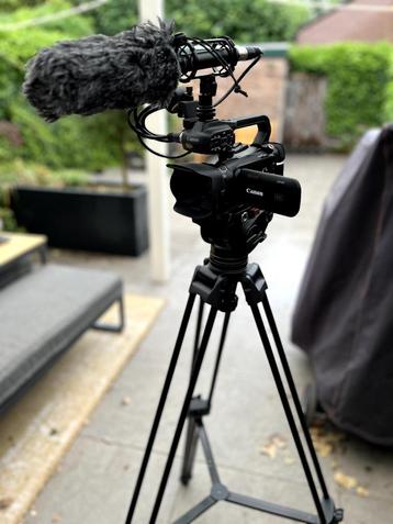Canon XA40 4K complete set + geluid en statief accessoires beschikbaar voor biedingen