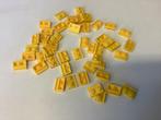 Lego plaat aangepast 1x2 deur rail plaat geel, Kinderen en Baby's, Speelgoed | Duplo en Lego, Gebruikt, Ophalen of Verzenden, Lego