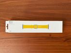 Apple Watch Classic Buckle Spring Yellow 38 mm - 42 mm, Ophalen of Verzenden, Nieuw, Bandje, Apple