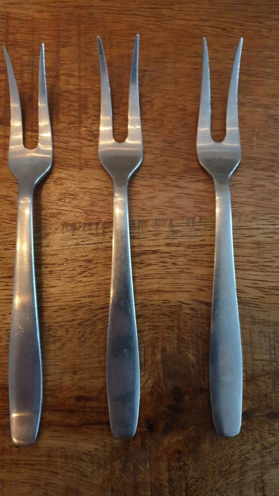 Vleesvorkjes van weleer, Antiek en Kunst, Antiek | Bestek, Ophalen of Verzenden