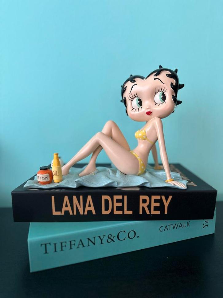 BETTY BOOP - Beeld | Strand | Beach | Retro | Zeldzaam |1990, Verzamelen, Poppetjes en Figuurtjes, Zo goed als nieuw, Ophalen of Verzenden