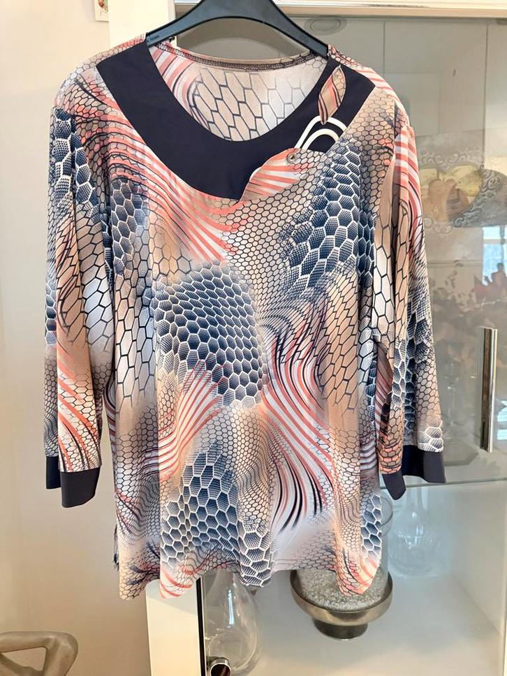 Tuniek Maat 50 - Dolce Stof leuke print, Kleding | Dames, Grote Maten, Zo goed als nieuw, Blouse of Tuniek, Overige kleuren, Ophalen of Verzenden