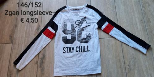 146/152 Zgan Witte longsleeve met tekst Stay Chill, Kinderen en Baby's, Kinderkleding | Maat 146, Zo goed als nieuw, Shirt of Longsleeve