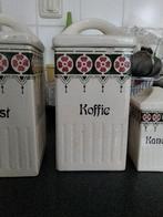 Antieke eierdopjes en voorraadpotten, Ophalen of Verzenden