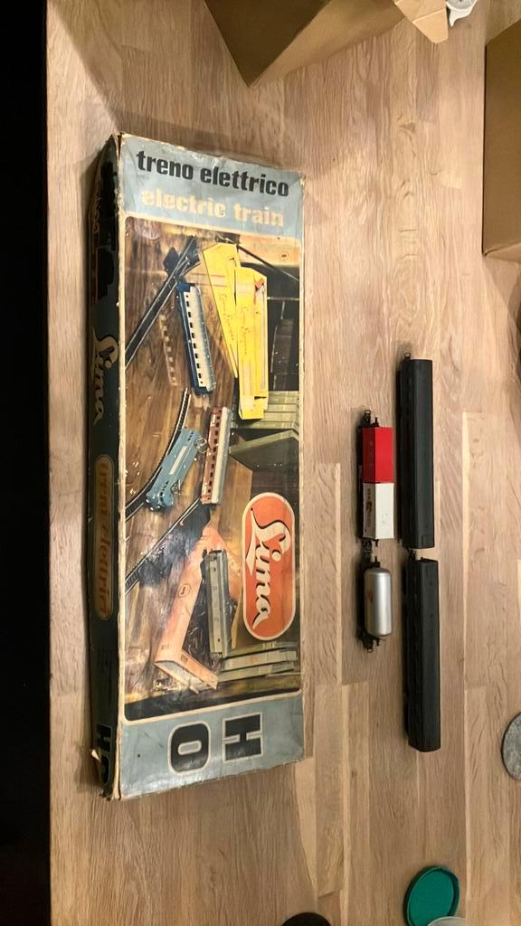 Oude LIMA treinset met oa een originele verpakking, Hobby en Vrije tijd, Modeltreinen | H0, Gebruikt, Treinset, Gelijkstroom, Lima