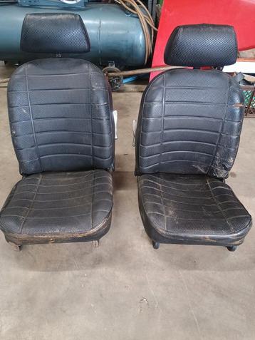 MGB Stoelen beschikbaar voor biedingen
