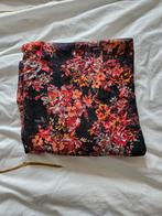 Mooie gebloemde vierkante XL sjaal van Esprit, Maat 46/48 (XL) of groter, Ophalen of Verzenden, Zo goed als nieuw, Sjaal