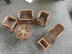 Te koop vintage rotan poppen meubels., Verzamelen, Poppen, Ophalen of Verzenden, Zo goed als nieuw