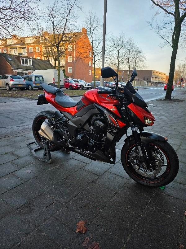 Kawasaki Z1000 Naked Bike - Originele Staat, Motoren, Motoren | Kawasaki, Particulier, Naked bike, meer dan 35 kW, 4 cilinders