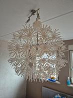 Moderne witte hanglamp, Overige materialen, 50 tot 75 cm, Ophalen of Verzenden, Zo goed als nieuw