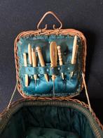Vintage Rieten Naaimandje met Satijn bekleding, Hobby en Vrije tijd, Naaien en Fournituren, Ophalen of Verzenden, Gebruikt