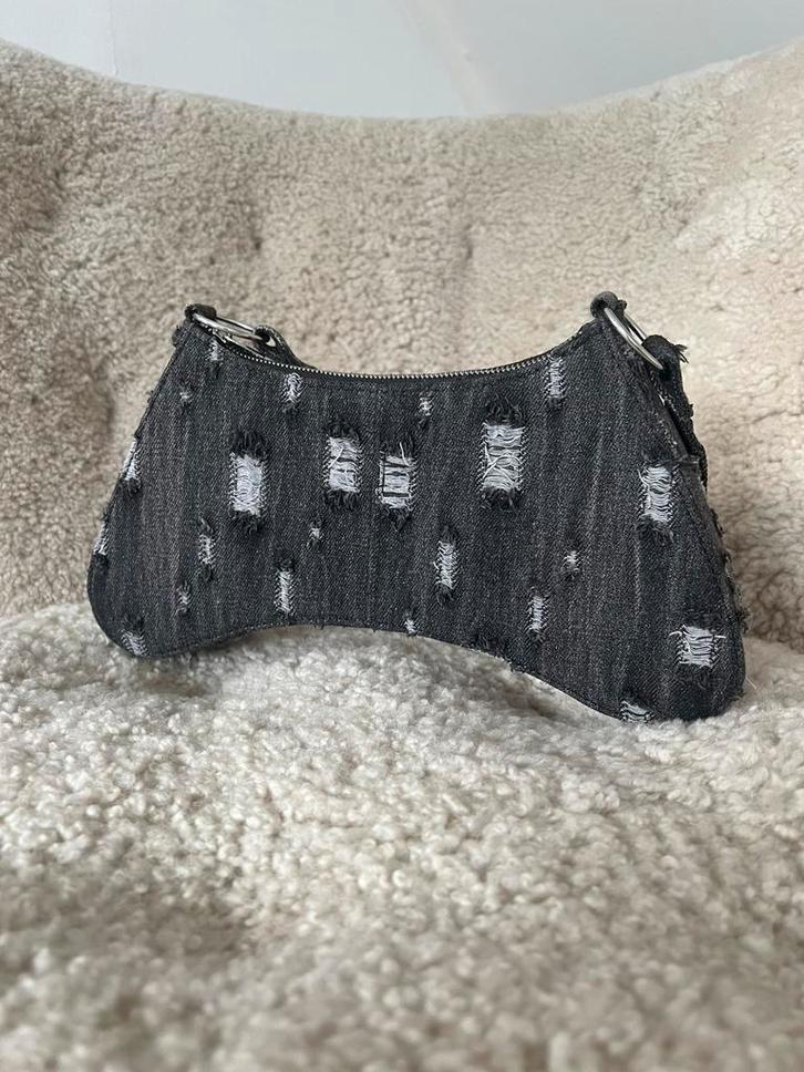 Denim destroyed schoudertas - zwart/grijs. Nieuw cadeautip!, Sieraden, Tassen en Uiterlijk, Tassen | Schoudertassen, Nieuw, Overige merken
