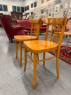 Set van 2 vintage houten café stoeltjes, Antiek en Kunst, Ophalen