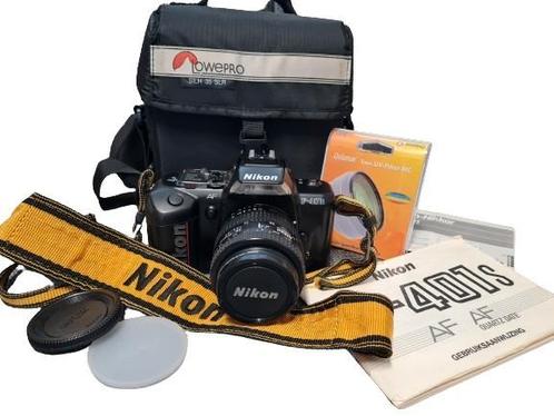 Nikon F-401s Camera with 35-70 AF Nikor 1:3.3-4.5 zoom lens/, Audio, Tv en Foto, Fotocamera's Analoog, Zo goed als nieuw, Spiegelreflex