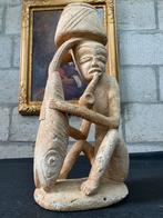 Afrikaans stenen beeld - volkskunst Senufo of Dogon, Antiek en Kunst, Ophalen of Verzenden