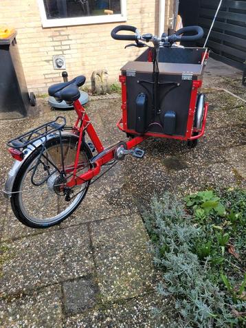 Elektrisch bakfiets, hoog, driewiel, volledig gereviseerd  beschikbaar voor biedingen