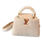 Louis Vuitton Capucines MM Shearling Wit  – Met Bon, Ophalen of Verzenden, Zo goed als nieuw, Wit, Handtas