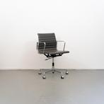 5 Vitra Eames Ea 117 bureaustoel Grijs Leer Chroom, Huis en Inrichting, Bureaustoelen, Ergonomisch, Zo goed als nieuw, Grijs, Bureaustoel