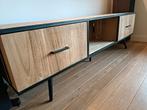 Tv-Meubel hout met zwart metaal Xooon Kinna, Ophalen, 150 tot 200 cm, Zo goed als nieuw, Metaal
