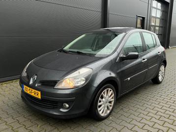 Renault Clio 1.4-16V Dynamique Luxe - Airco - 5-deurs beschikbaar voor biedingen