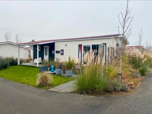 Mooi chalet met jaarplaats te koop in Zeeland, Caravans en Kamperen, Stacaravans, tot en met 3, Ophalen of Verzenden