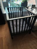 Kinder baby box zwart met matras en boxkleed, Kinderen en Baby's, Boxen, Ophalen, Zo goed als nieuw, Boxkleed