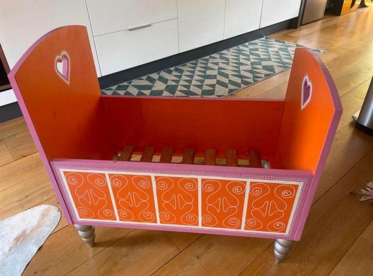 Wiegje, babybedje, kidsfacory, kleurrijk en origineel, Kinderen en Baby's, Babywiegjes en Ledikanten, Gebruikt, Wieg, Ophalen of Verzenden