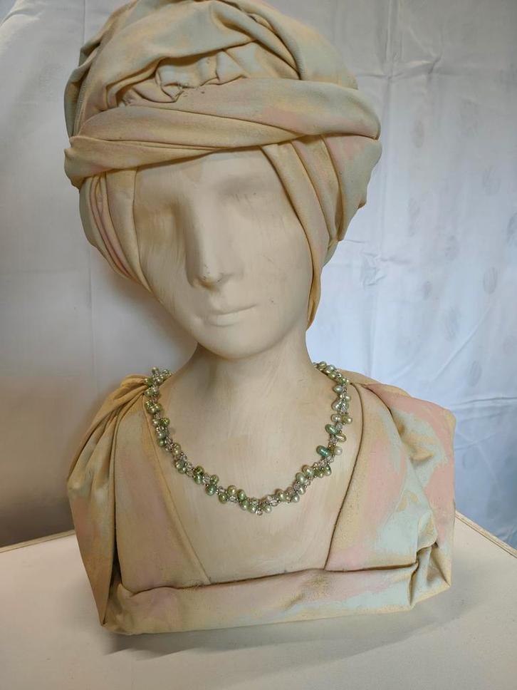 Groene parelketting met kristal, Sieraden, Tassen en Uiterlijk, Kettingen, Nieuw, Overige materialen, Groen, Met kristal, Ophalen of Verzenden