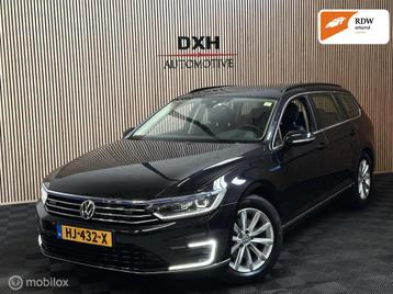 Volkswagen Passat Variant 1.4 TSI GTE ACC CARPLAY LEER TREKH beschikbaar voor biedingen