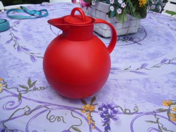 Alfi 3 kunststof thermoskannen rood -wit -blauw beschikbaar voor biedingen