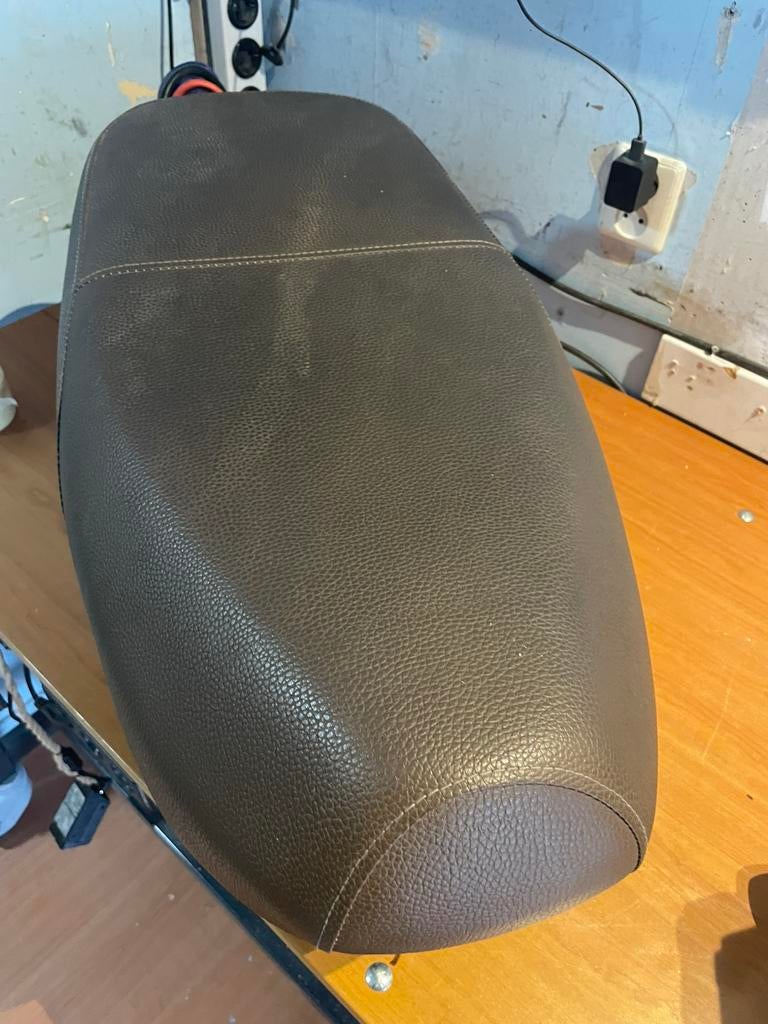 Buddy zadel scooter, Ophalen, Zo goed als nieuw, Zadel, Overige merken