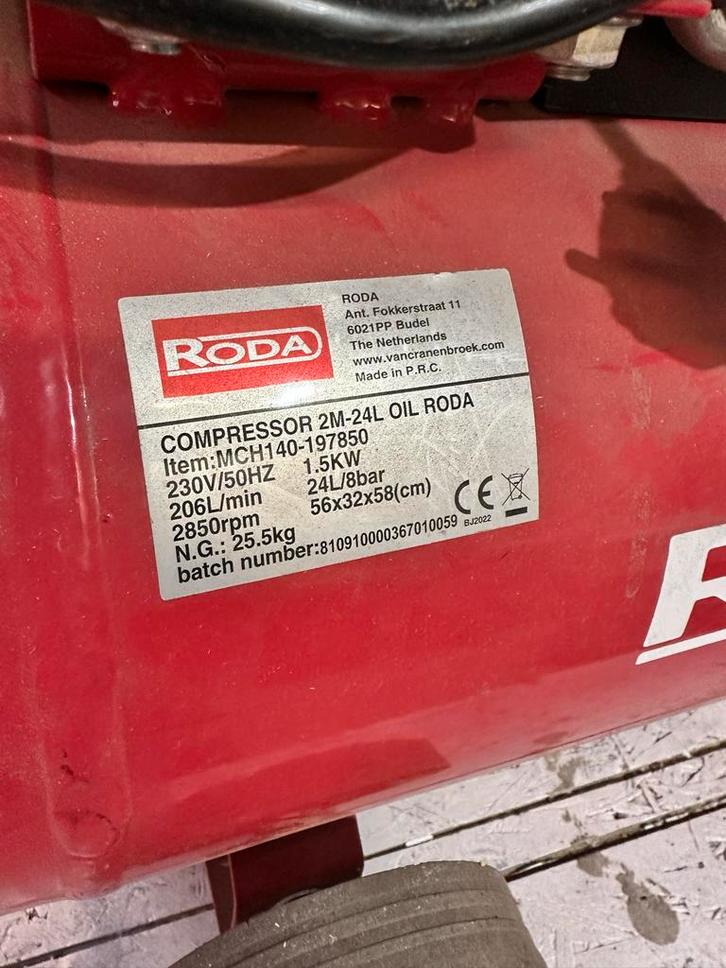 Roda Compressor 24L - Goed Onderhouden!, Doe-het-zelf en Verbouw, Compressors, Gebruikt, 6 tot 10 bar, 25 tot 100 liter, 200 tot 400 liter/min