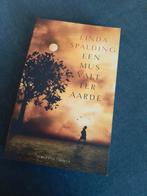 Linda Spalding - En mus valt ter aarde, Zo goed als nieuw, Nederland, Linda Spalding, Ophalen of Verzenden
