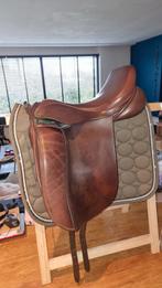 Hulsebos 18 inch dressuurzadel medium narrow boom compleet, Dieren en Toebehoren, Ophalen of Verzenden, Zo goed als nieuw, Dressuur