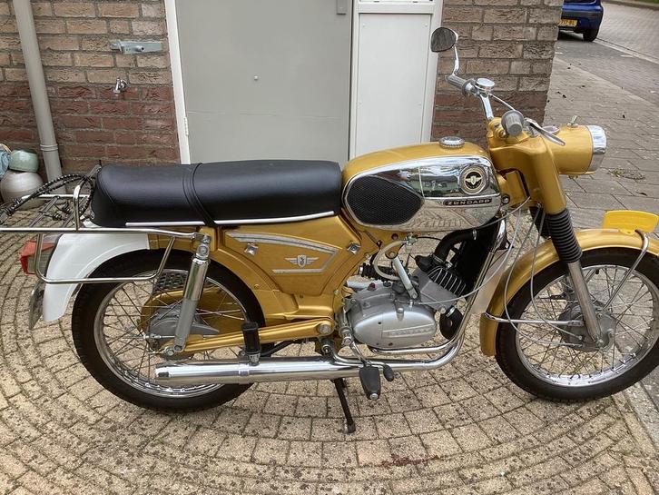 Zundapp 517-35 Liste 0 van sept. ‘71 Arizonagold-Metalic, Fietsen en Brommers, Brommers | Zundapp, Zo goed als nieuw, GTS50, Maximaal 45 km/u