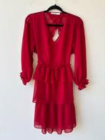 Na-kd rode jurk dress met open rug en volant, NA-KD, Ophalen of Verzenden, Zo goed als nieuw, Maat 36 (S)