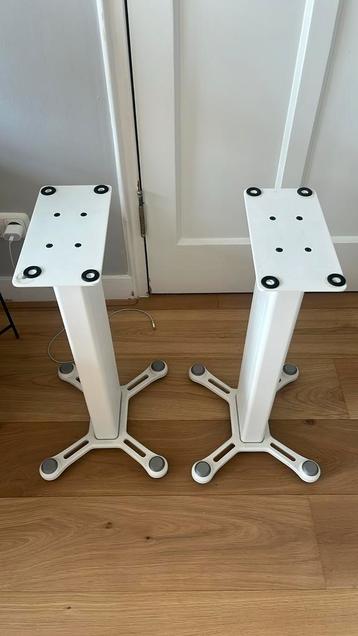 Monitor audio speaker stands beschikbaar voor biedingen