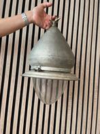 Hanglamp, mooi en stoer, Huis en Inrichting, Lampen | Hanglampen, Ophalen of Verzenden, Glas, Minder dan 50 cm