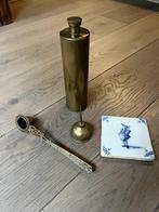 Diverse koperen attributen en tegeltje, Antiek en Kunst, Ophalen